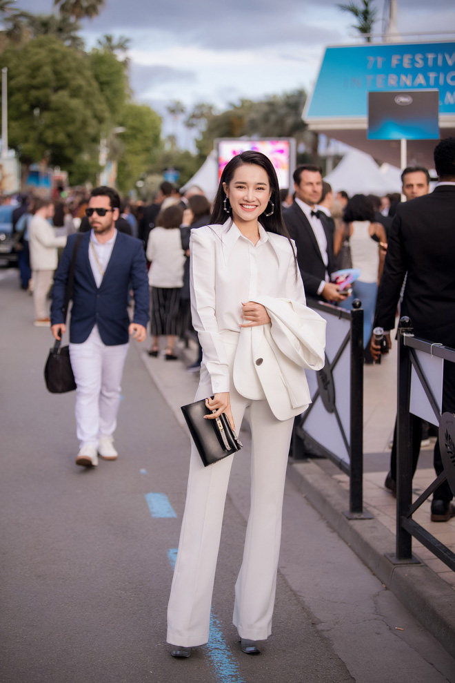 Nhã Phương tự tin giới thiệu phim tại LHP Cannes với vai trò nhà sản xuất Nhã Phương tự tin giới thiệu phim tại LHP Cannes với vai trò nhà sản xuất